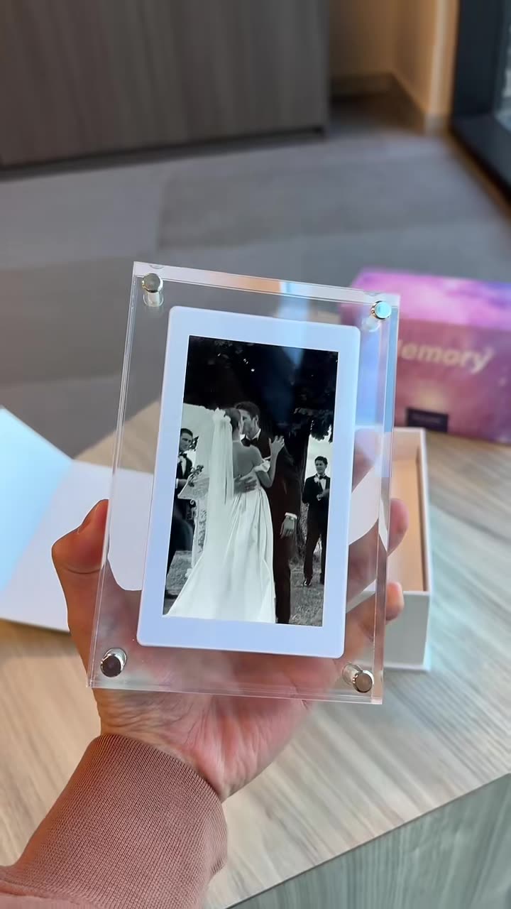 اطار الذكريات المتحرك 🎥✨